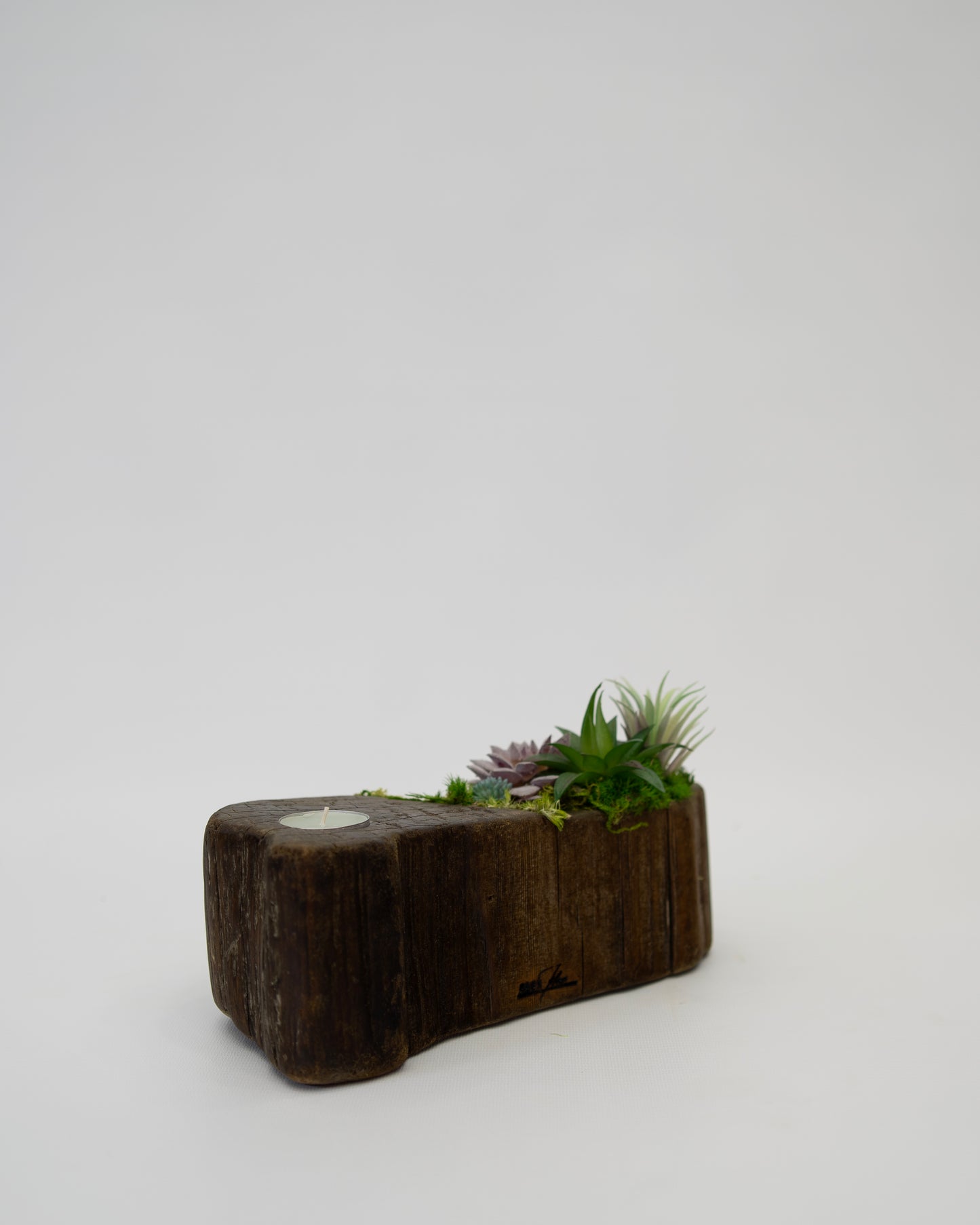 Still Candle Holder