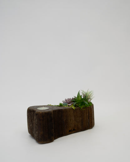 Still Candle Holder